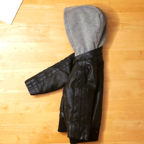 Jacket - Picture 2 of 4